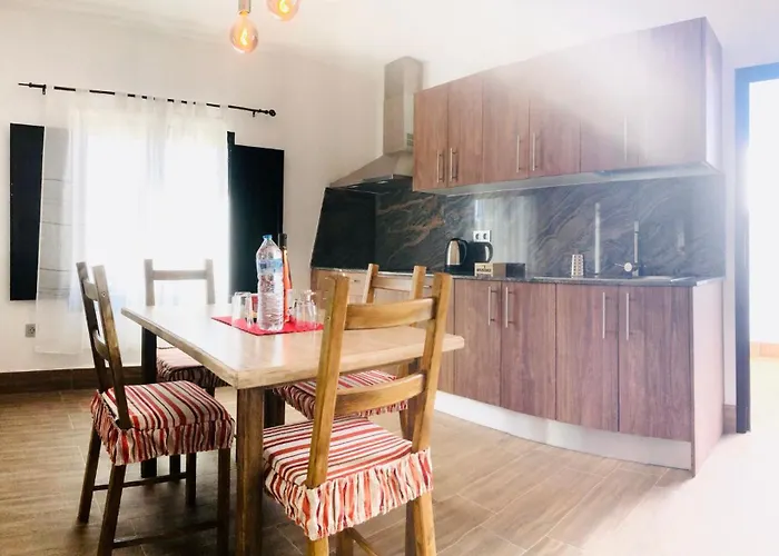 Alegria In The Stunning Village Of Mozaga, Lanzarote Appartement