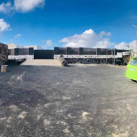 Alegria In The Stunning Village Of Mozaga, Lanzarote דירה