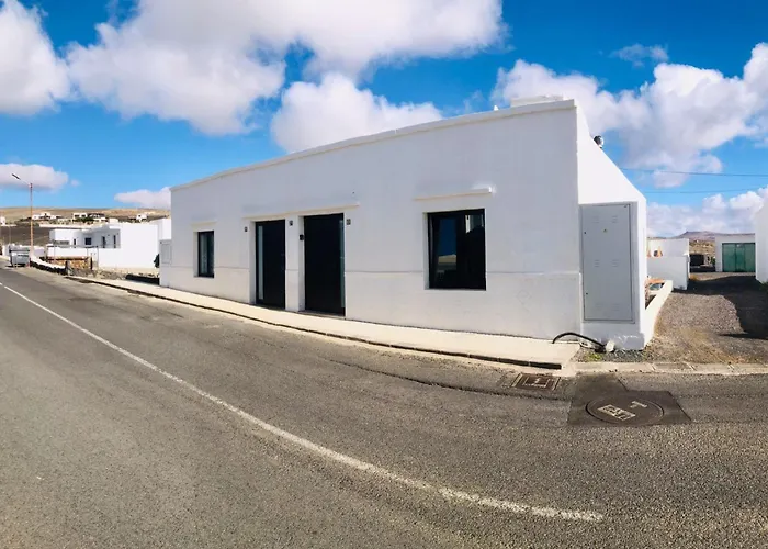 Alegria In The Stunning Village Of Mozaga, Lanzarote 아파트 *