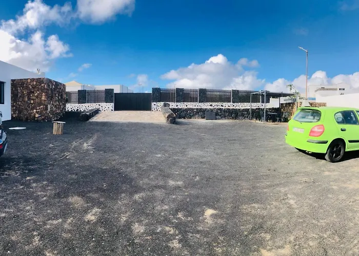 Alegria In The Stunning Village Of Mozaga, Lanzarote 아파트